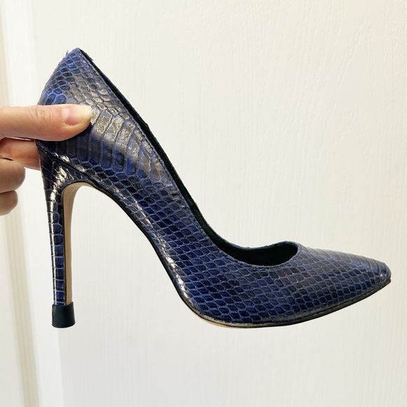Aldo Blue Leather Snakeskin Pattern High Heels Pointed Toe Stilettos Size 7.5 - Picture 16 of 16